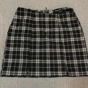 Plaid mini skirt - double slit at sides